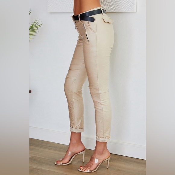 (8772) PU COATED ZIPPER POCKET DETAIL CRINKLE JOGGERS - Picture 4 of 6